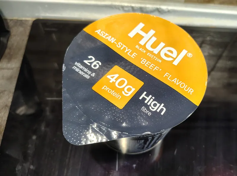 Huel Noodles Black Edition, gusto Asian-Style 'Beef'